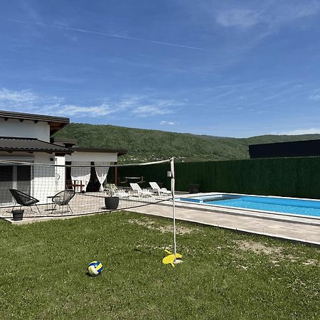 Holiday Home Emma Bihać Exteriör bild